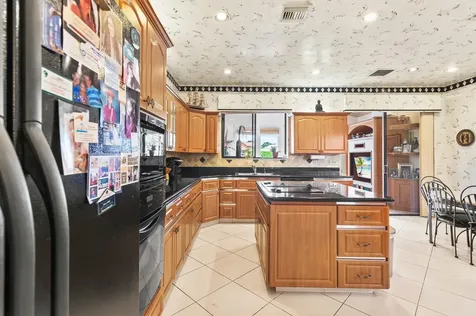 6525 Via Benita Boca Raton FL 33433