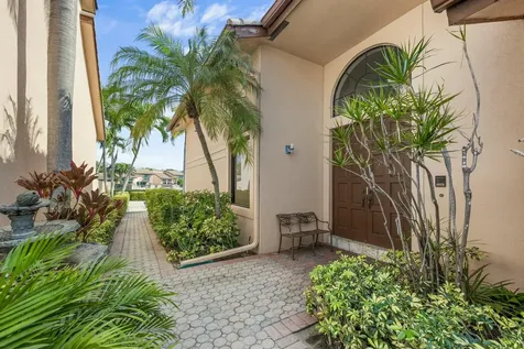 6525 Via Benita Boca Raton FL 33433