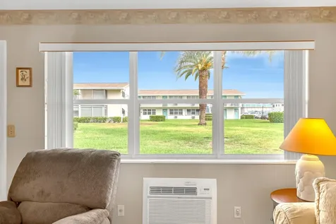 680 Horizons Boynton Beach FL 33435