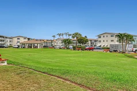 680 Horizons Boynton Beach FL 33435