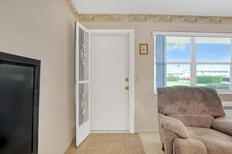 680 Horizons Boynton Beach FL 33435