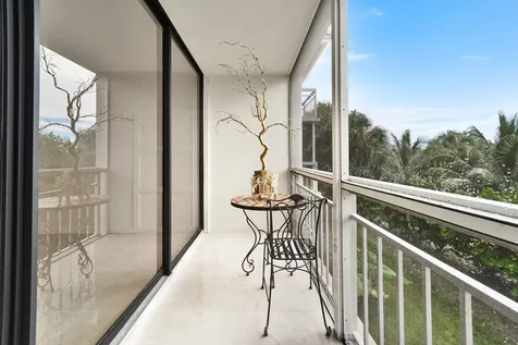 6181 Balboa Circle Boca Raton FL 33433