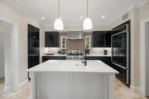 2411 Aravale Road West Palm Beach FL 33401