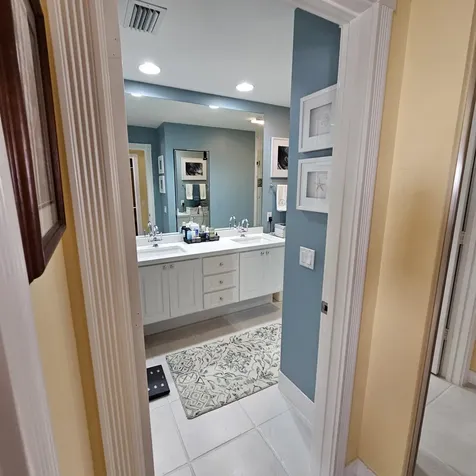 7664 Pine Island Way West Palm Beach FL 33411