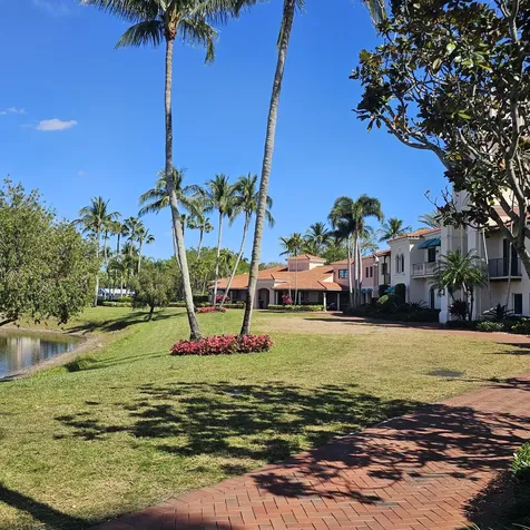 7664 Pine Island Way West Palm Beach FL 33411