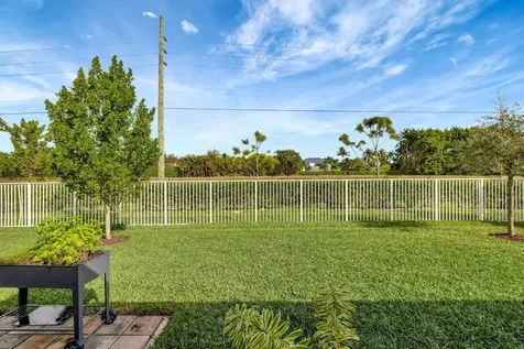 9633 Mosler Trail Lake Worth FL 33467