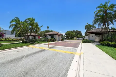 406 Cottonwood Place Boca Raton FL 33431