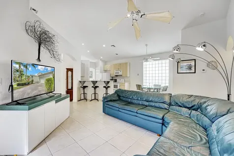 10079 Diamond Lake Road Boynton Beach FL 33437