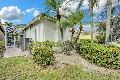 10079 Diamond Lake Road Boynton Beach FL 33437