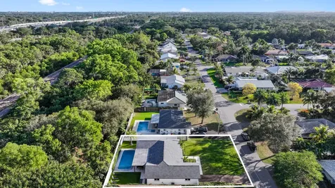 632 E Conference Drive Boca Raton FL 33486