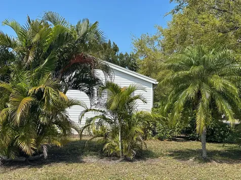 900 Cashew Circle Barefoot Bay FL 32976