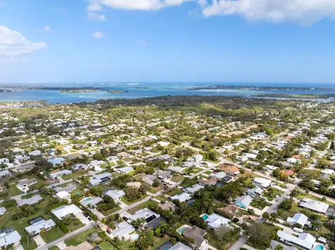 4805 Se Manatee Terrace Stuart FL 34997