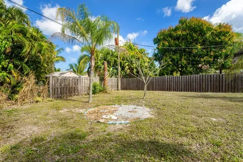 4805 Se Manatee Terrace Stuart FL 34997