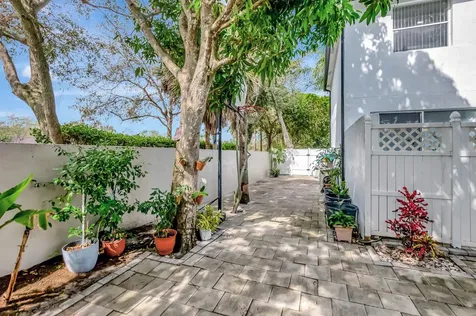 9602 Fox Trot Lane Boca Raton FL 33496