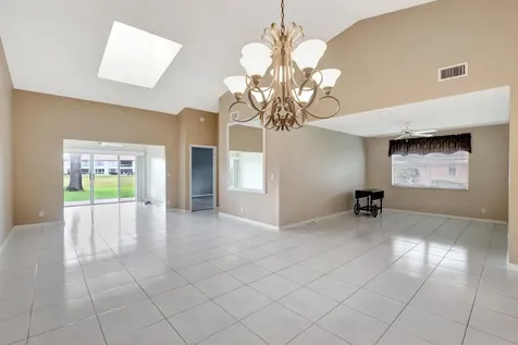 5622 Royal Lake Circle Boynton Beach FL 33437