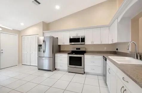 5622 Royal Lake Circle Boynton Beach FL 33437