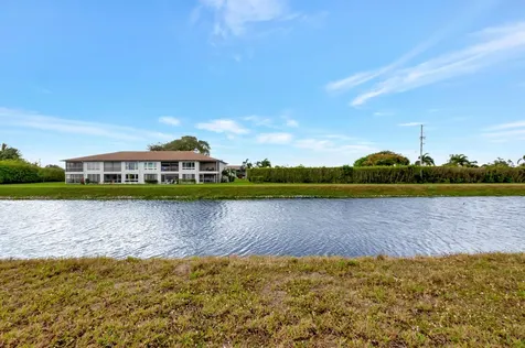 5622 Royal Lake Circle Boynton Beach FL 33437