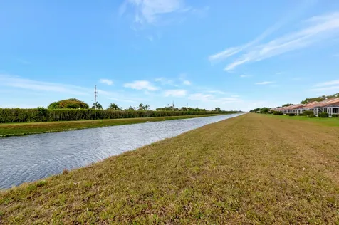 5622 Royal Lake Circle Boynton Beach FL 33437