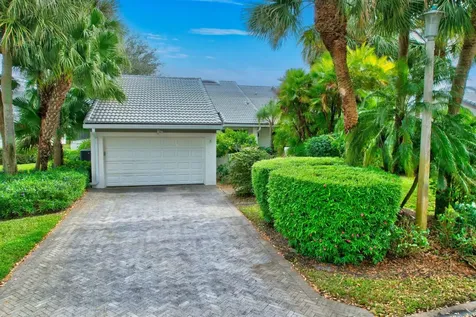 6 Clubhouse Lane Boynton Beach FL 33436