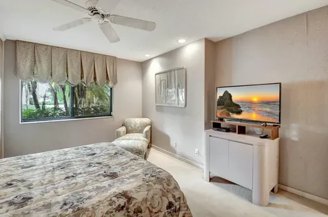 6 Clubhouse Lane Boynton Beach FL 33436