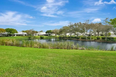 6 Clubhouse Lane Boynton Beach FL 33436