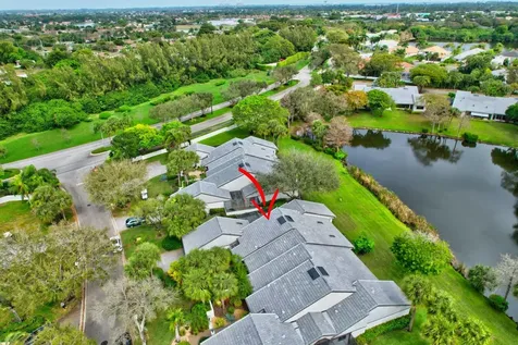 6 Clubhouse Lane Boynton Beach FL 33436