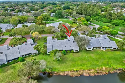 6 Clubhouse Lane Boynton Beach FL 33436