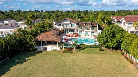 2 Riomar Casa de Campo DR 22000