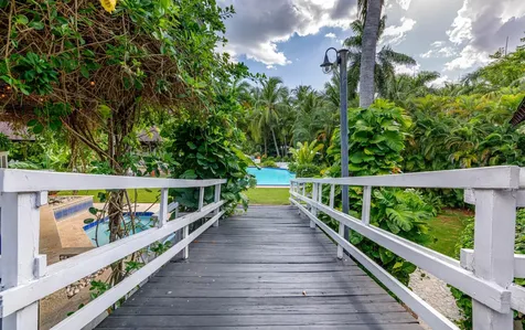 12 Bahia Minitas Casa de Campo DR 22000