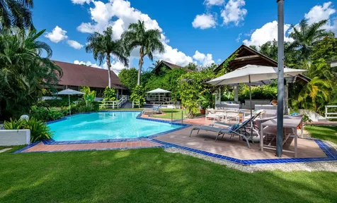 12 Bahia Minitas Casa de Campo DR 22000