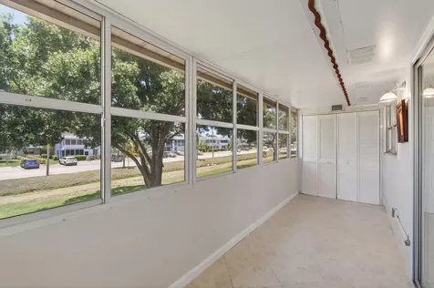 228 Brittany E Delray Beach FL 33446