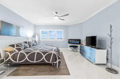 2650 Lake Shore Drive Riviera Beach FL 33404