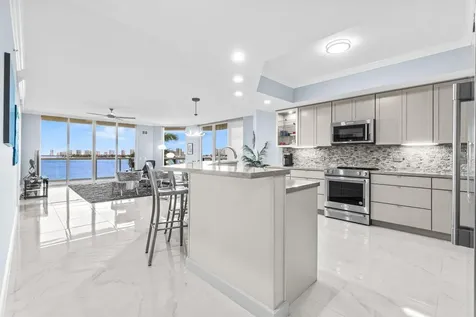 2650 Lake Shore Drive Riviera Beach FL 33404