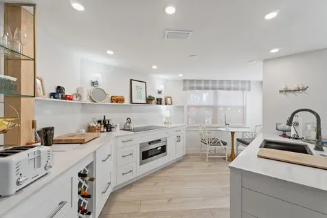 15 Uno Lago Drive Juno Beach FL 33408