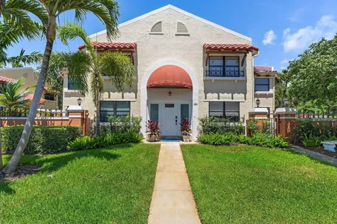 15 Uno Lago Drive Juno Beach FL 33408