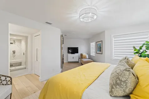 15 Uno Lago Drive Juno Beach FL 33408