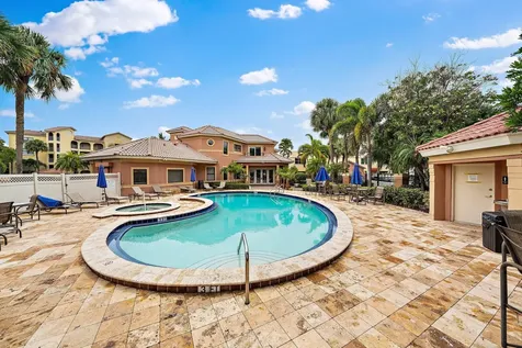 15 Uno Lago Drive Juno Beach FL 33408