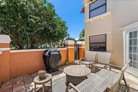 15 Uno Lago Drive Juno Beach FL 33408