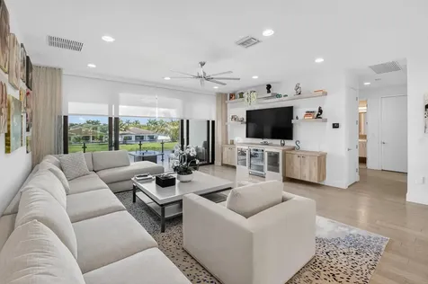 8858 Skyward Street Boca Raton FL 33496