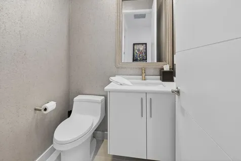 8858 Skyward Street Boca Raton FL 33496