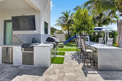 8858 Skyward Street Boca Raton FL 33496