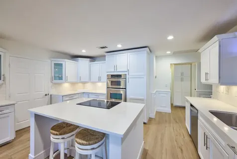 100 Neptune Drive Hypoluxo FL 33462