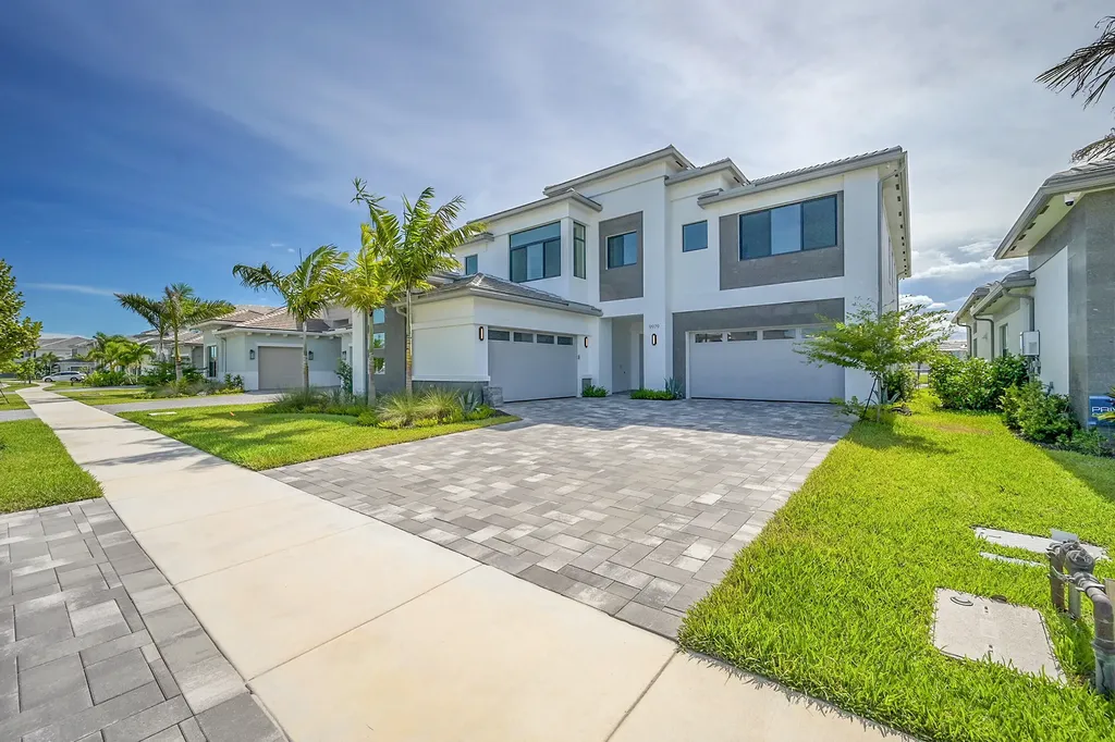 9979 Migration Point Palm Beach Gardens FL 33412