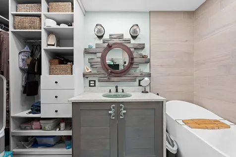 1098 Sw 2nd Street Boca Raton FL 33486