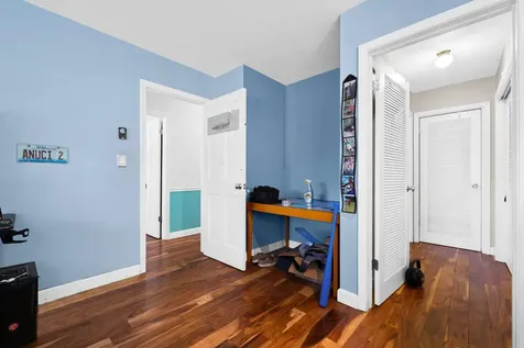 1098 Sw 2nd Street Boca Raton FL 33486