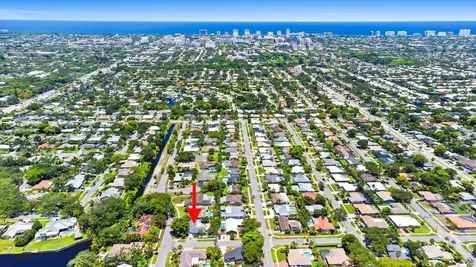 1098 Sw 2nd Street Boca Raton FL 33486