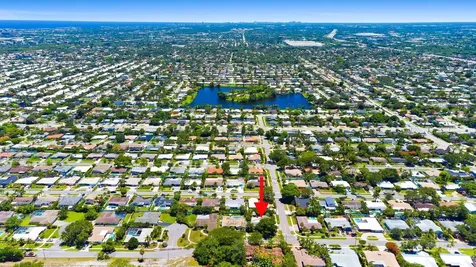 1098 Sw 2nd Street Boca Raton FL 33486