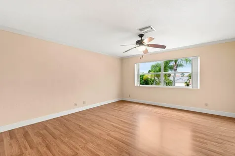 9556 E Lake Drive Boca Raton FL 33434