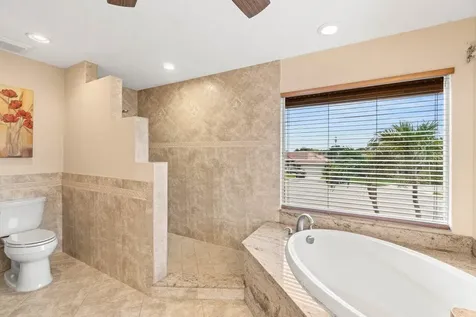 9556 E Lake Drive Boca Raton FL 33434