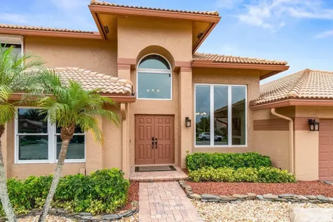 9556 E Lake Drive Boca Raton FL 33434
